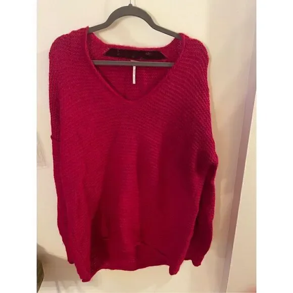 Free People Magenta Sweater (SZ M) - Picture 3 of 3